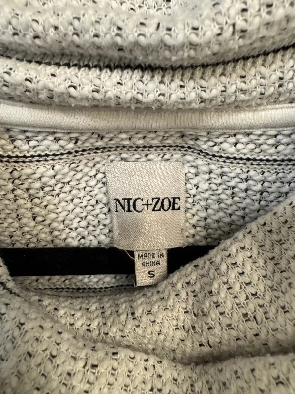 Sweater By Nic + Zoe In Grey, Size: S